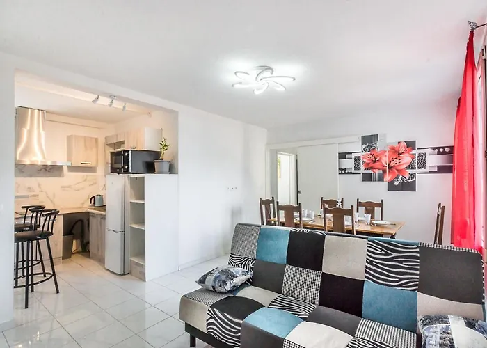 Apartman T2 Bis Lumineux Avec Parking Prive * Wifi*netflix* Agen